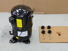 Load image into Gallery viewer, 703674-06-0732
