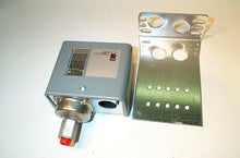 Load image into Gallery viewer, P70CA-97C
