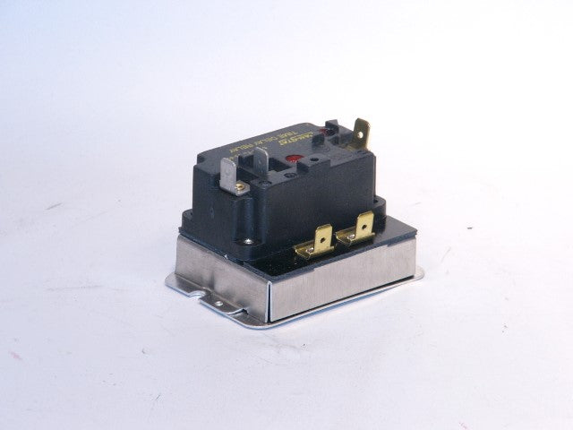 F586