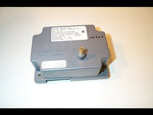 Load image into Gallery viewer, 2460D601-103
